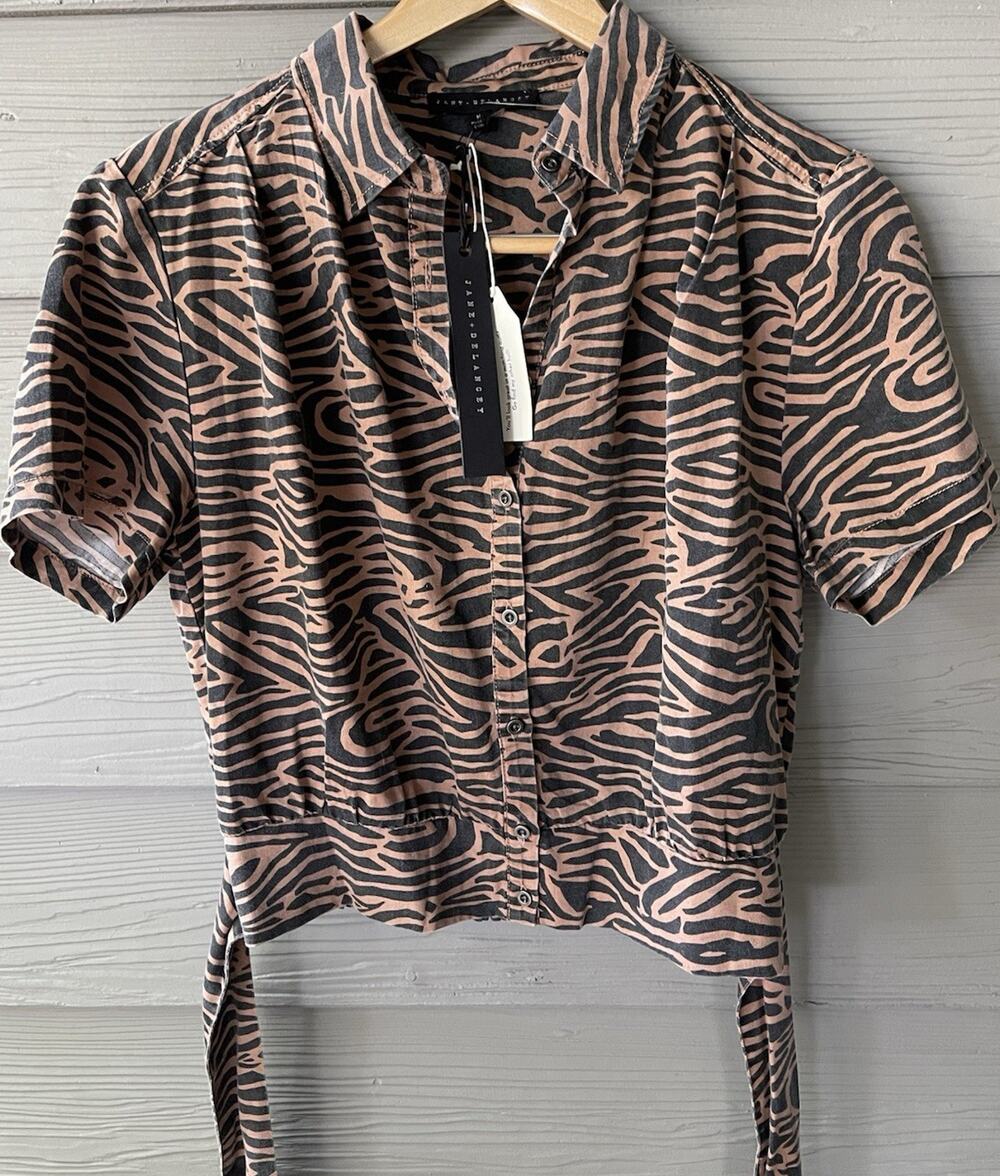 JANE + DELANCEY Animal Print Collared Cropped Blouse Short Sleeve M